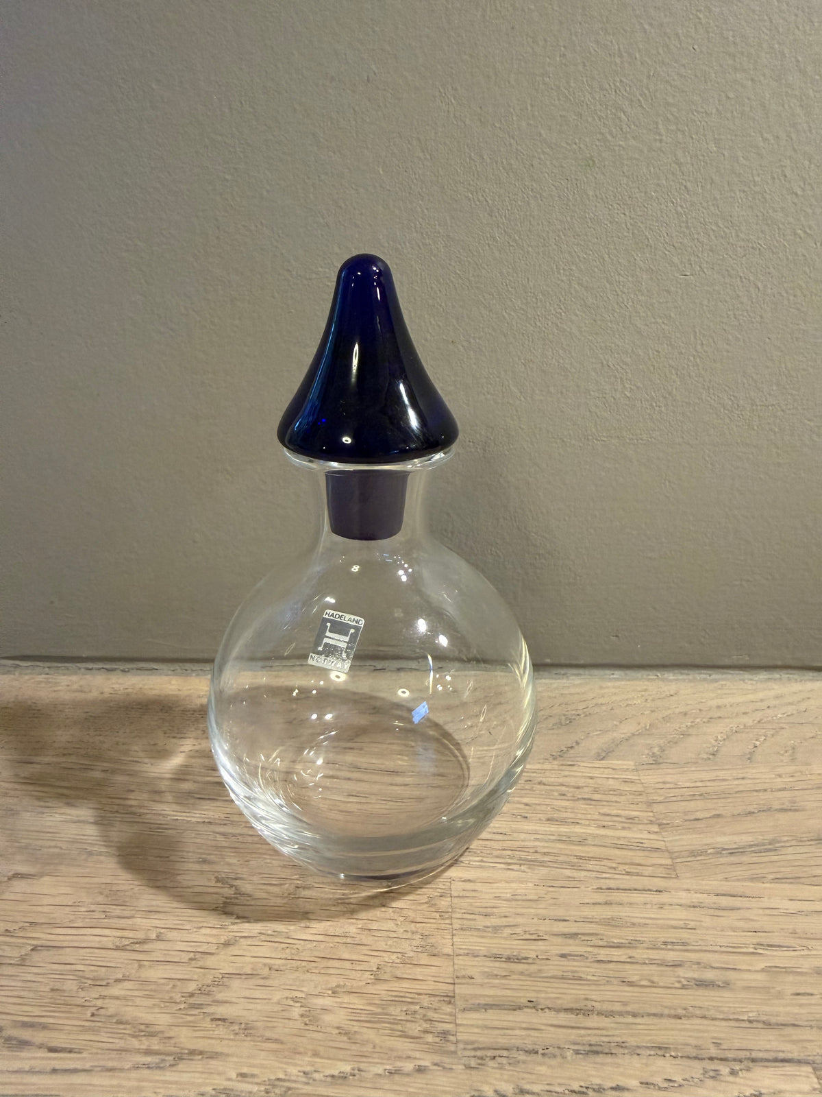 Hadeland Glassverk Kuvertkaraffel Nisse Blå