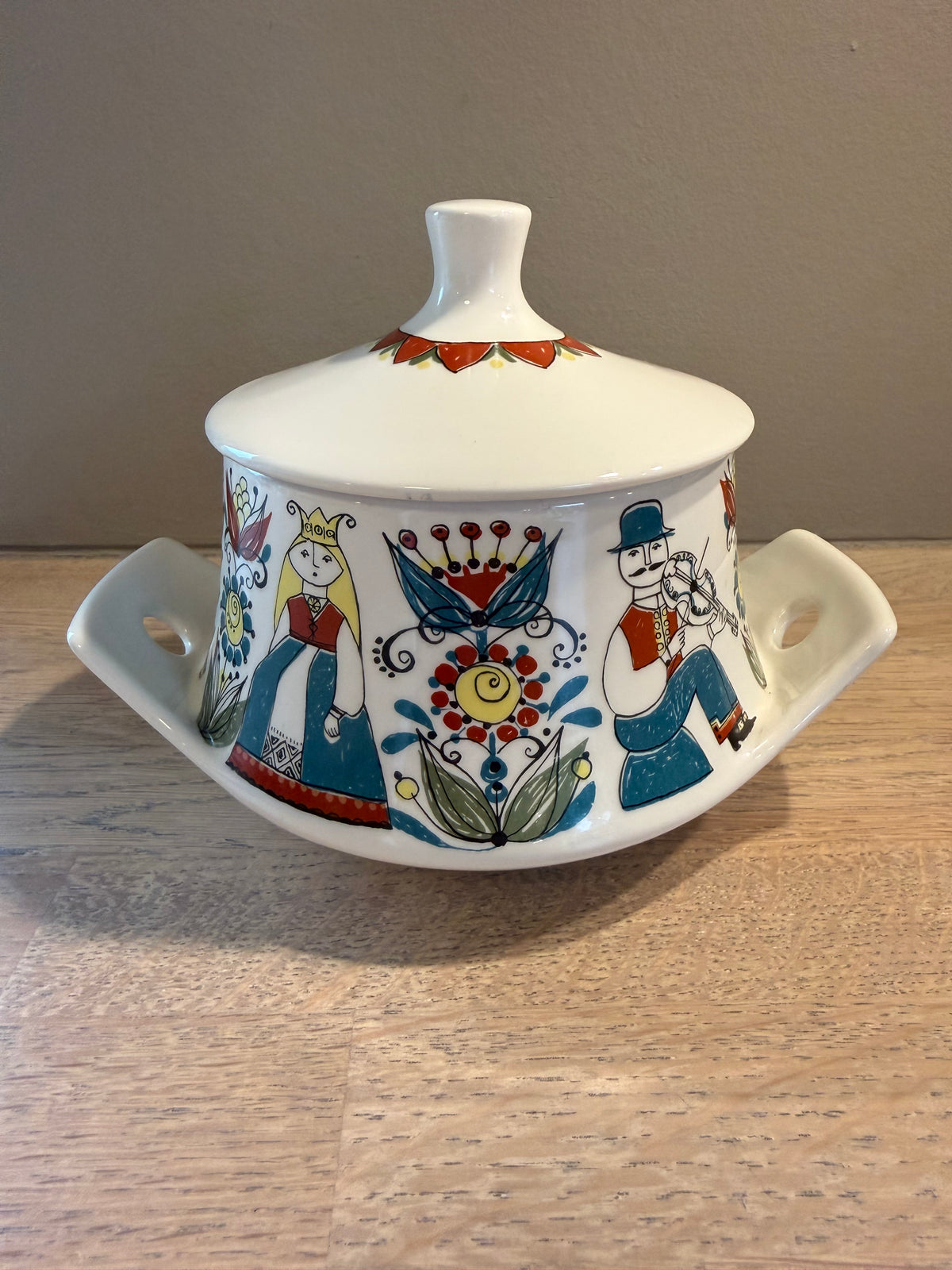 Figgjo Saga liten terrin med lokk - vintage Turi design