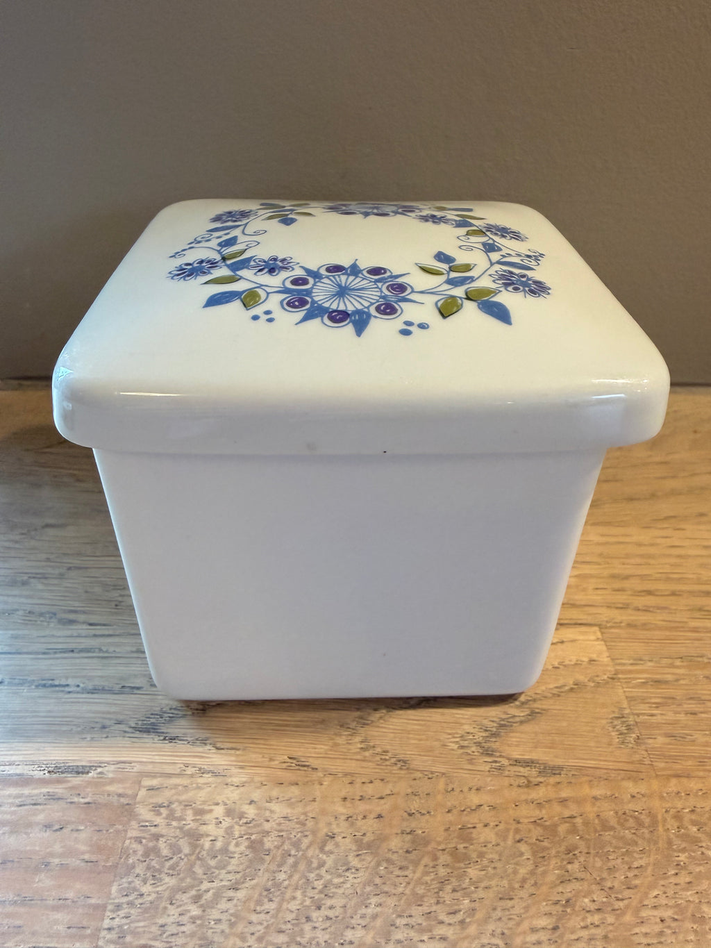 Figgjo Lotte Smørboks med lokk - Vintage Turi design