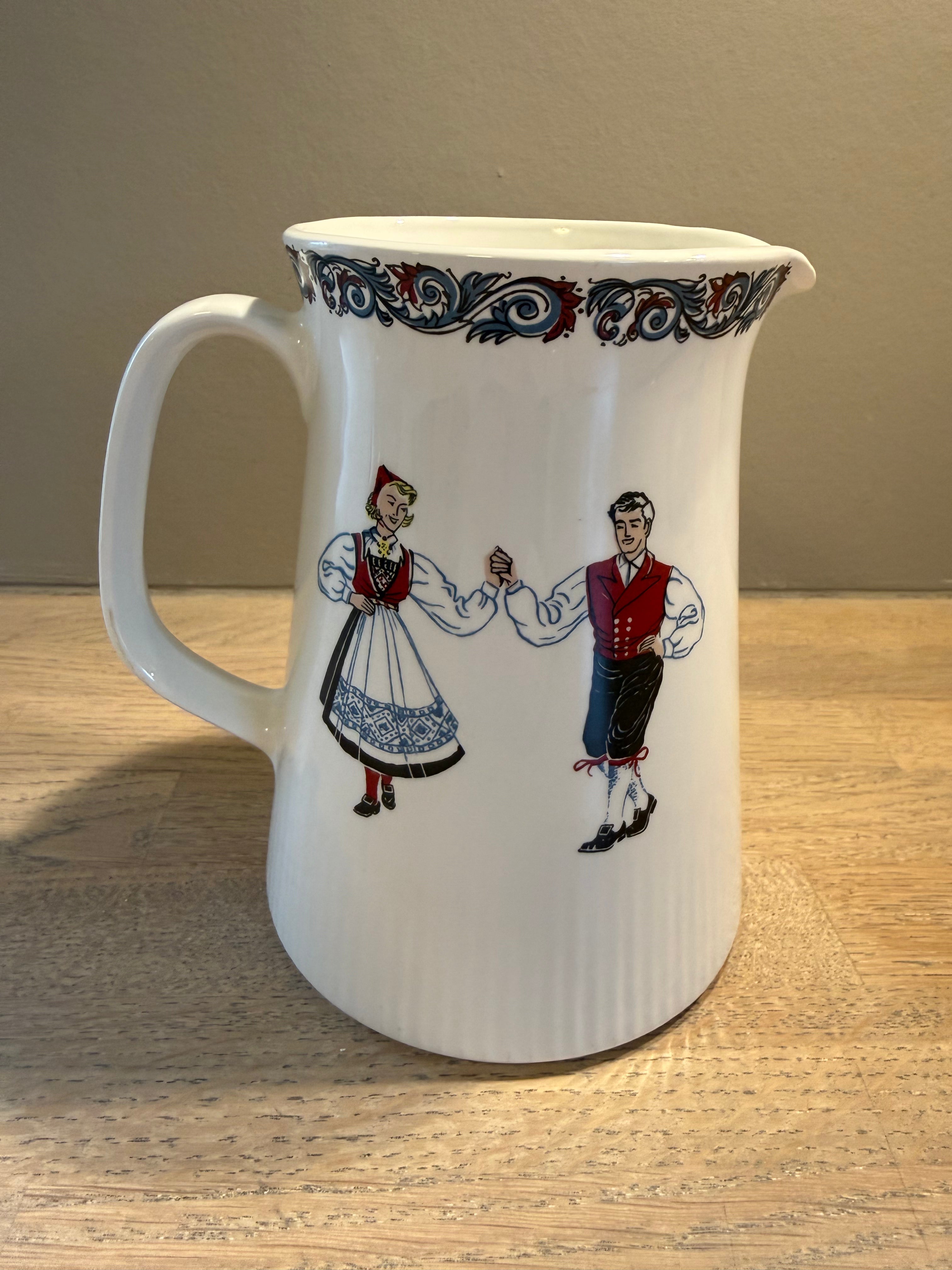 Figgjo Hardangerdansere Mugge 17cm