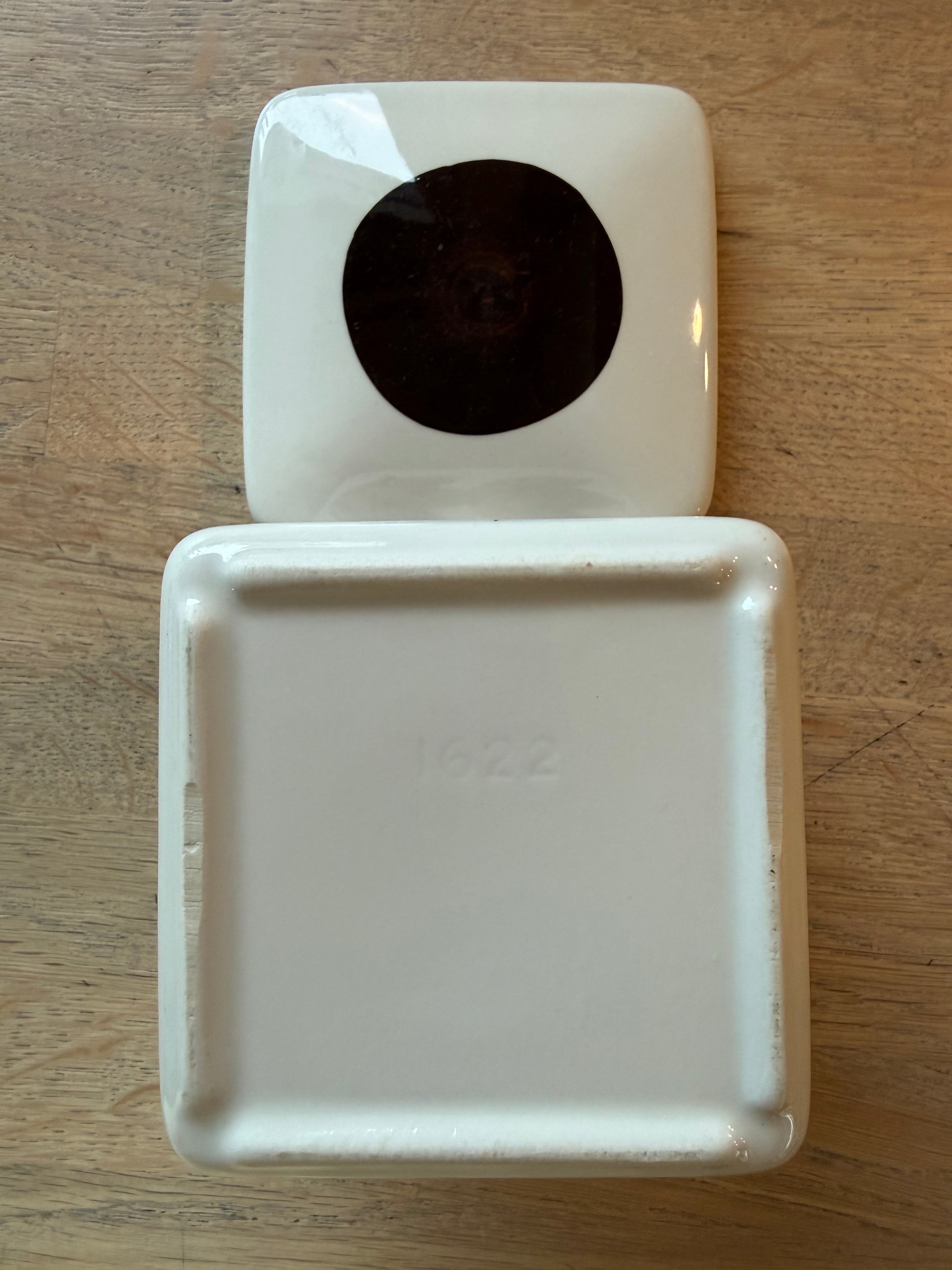 Stavangerflint Karin Smørboks med lokk