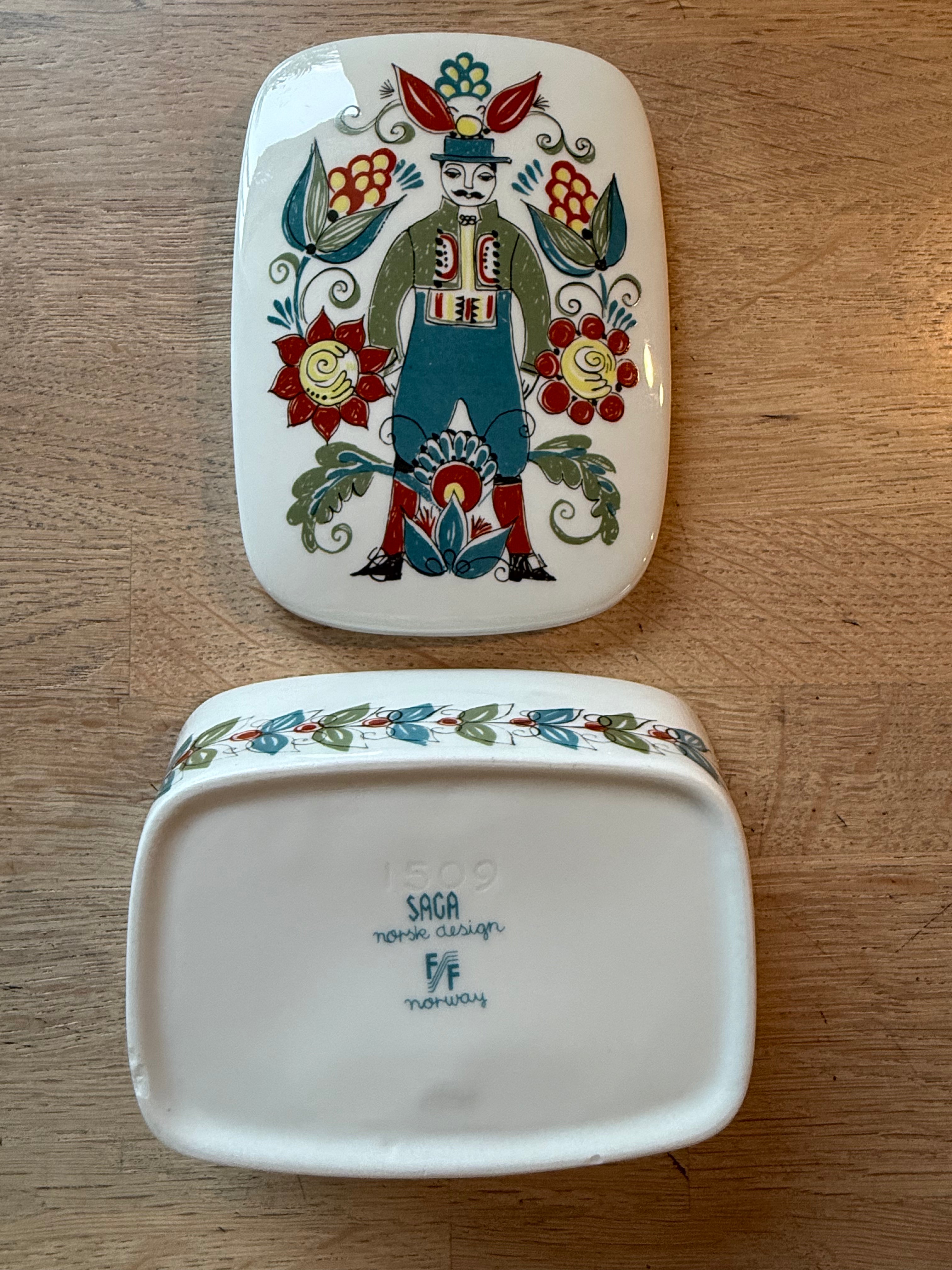 Figgjo Saga Smørskål med lokk - Vintage Turi design