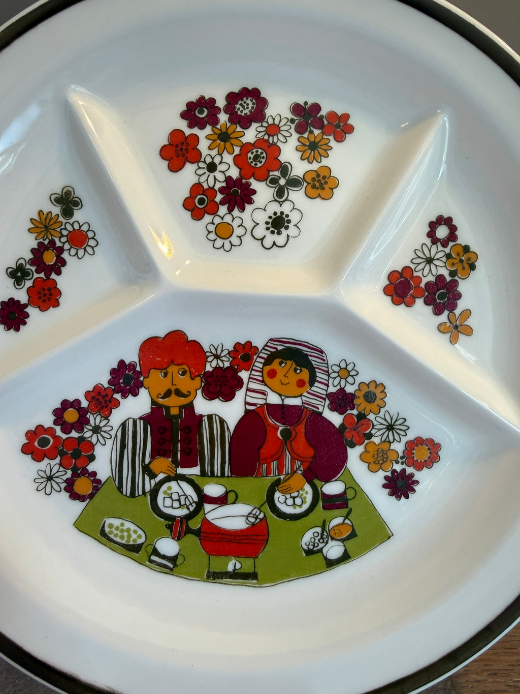 Figgjo Folklore «Tapastallerken» 23cm - Vintage Turi design