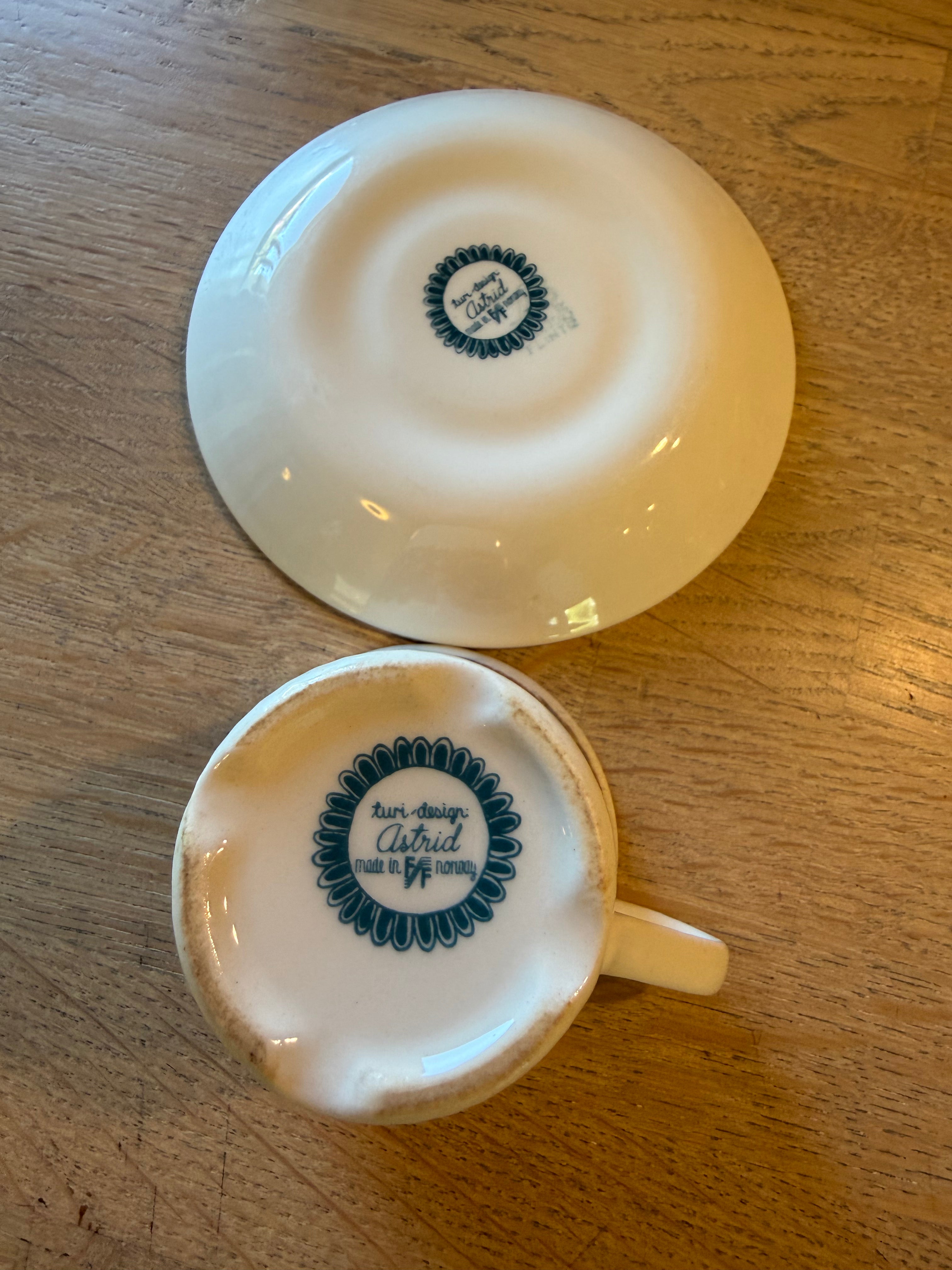 Figgjo Astrid Kaffekopp med skål - Vintage Turi design